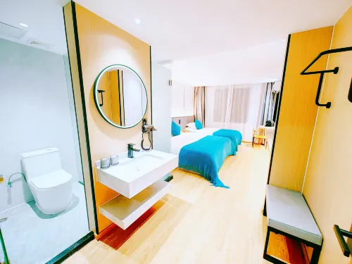 Snow Crystal Hotel
