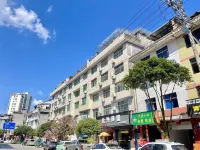 屏南長興賓館 - 2 星級