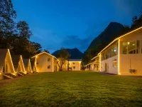 Mengyuan Paradise Kunlong Guoxue Health Valley Hotel