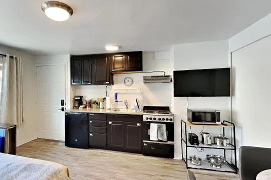 Beachwood Waterfront Resort Phòng Photos