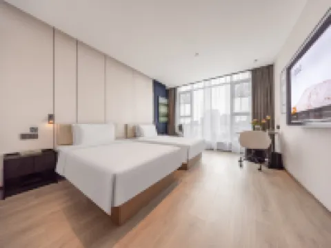 Atour Hotel Mile Street Huquan Ecological Park Branch Hotels in Mile