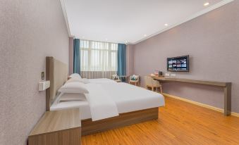 Elong ME Hotel (Suzhou Industrial Park Dongsha Lake Ecological Park)