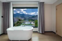 Shanyu City · Panoramic Intelligent Audio-visual Hotel (Guilin Longsheng Bus Station Store