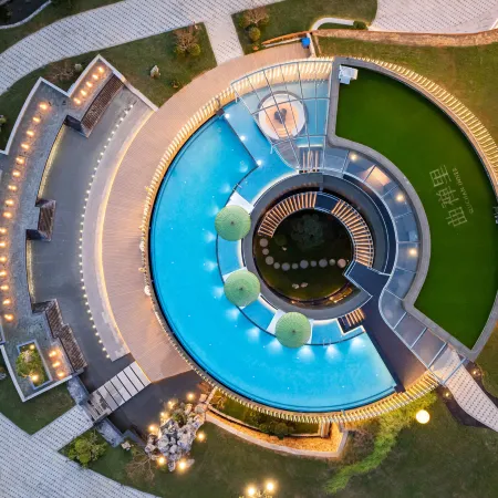 Q Collection Hotel & Resort