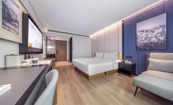 Atour Hotel Nanning Chaoyang Square Subway Station