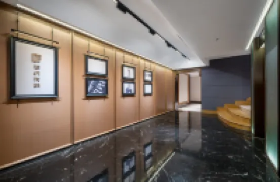 總統府邸（廣州崗頂地鐵站太古滙店）