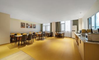 Orange Hotel