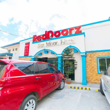 RedDoorz near Walking Street Angeles City