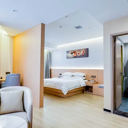 Yingshan Langrun Xingyue Smart Hotel