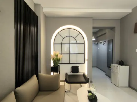 bingding Hotel dekat Flood Fighting Memorial Tower