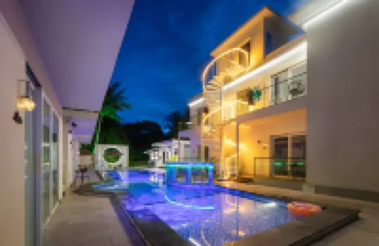 Sanya Haiyunyang Pool Luxury Homestay (West Island Branch) Hotel dekat West Island