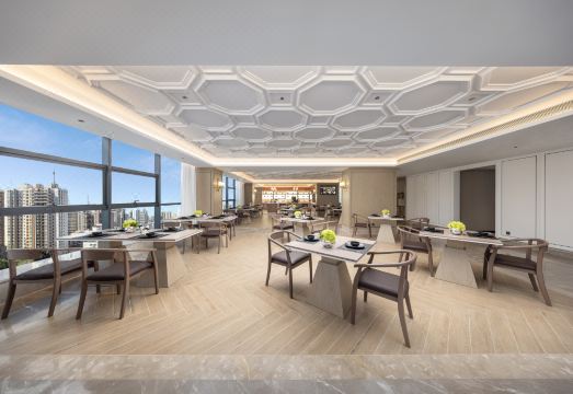 2. 비엔나 인터내셔..