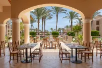 Jaz Almaza Beach Resort, Almaza Bay - parcheggio