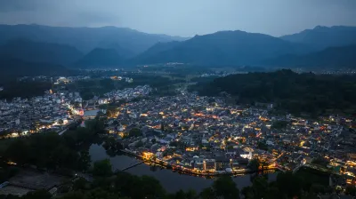 悅季·又見青石·百年老宅·明清南宋徽派風格民宿（宏村景區店） 宏村景區月沼附近的飯店