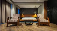 Golden Palace Hotel & Pool