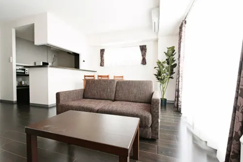 Sun Court Hondori Garden Hills فنادق في إبيتسو