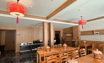 Snow Town Yishan Snow Hotel (Snow Yun Street Branch)