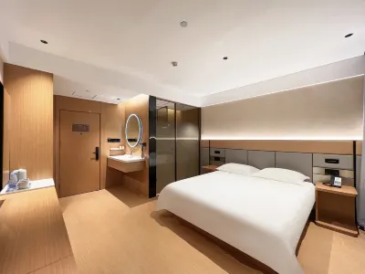 Jili Hotel (Zhao County Beiguo Shopping Mall) Hotels near Monument of Holy Works in Daguan Year