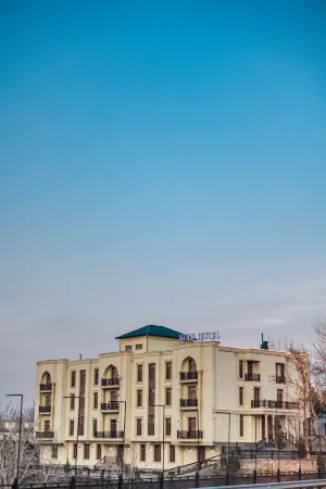 Siab Hotel Отели рядом с достопримечательностью «Обсерватория Мирзо Улугбека»