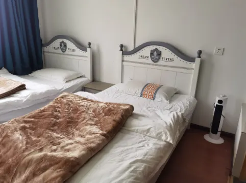 Kunming Youth Utopia Flower Room Homestay