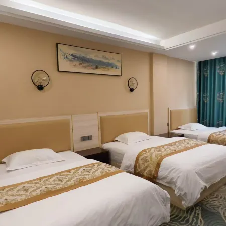 New Longcheng Hotel (Longan Bus Station Die City Square Branch)