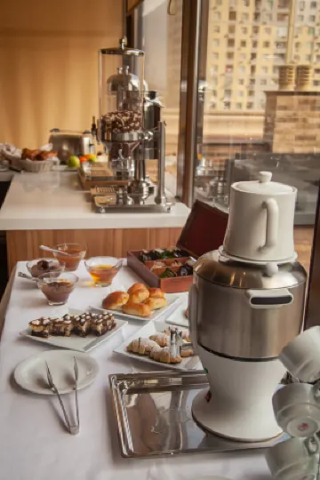 Ayf Palace Отели рядом с достопримечательностью «Дом музей братьев Нобель в Баку - Вилла Петролеа»