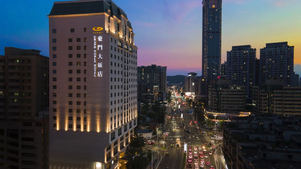 Grand Noble Hotel