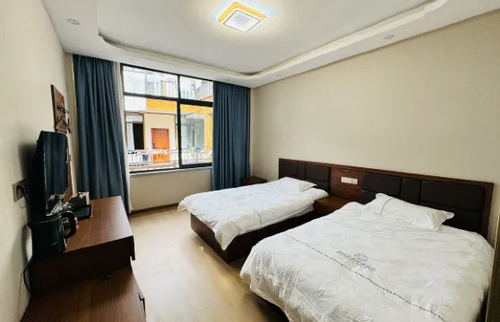 雪域同胞民宿酒店（桑耶寺店）