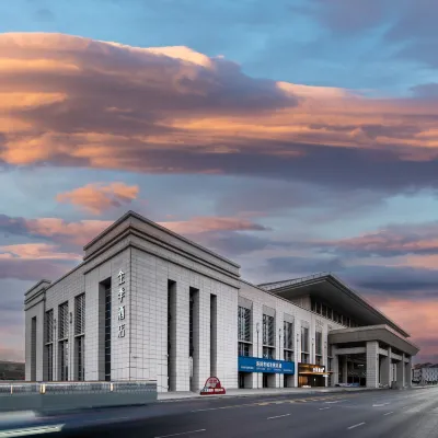 JI Hotel (Luoyang Longmen Zhan Qian Guangchang) Hotels near Luoyang Longmen Railway Station