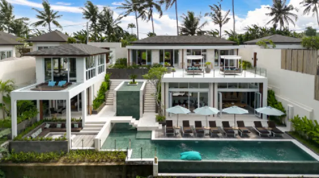 唐娜別墅 Gold And Glory Art附近的飯店