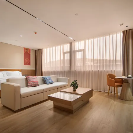 Ngawa County Zunge Zhouyue Hotel