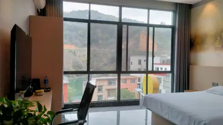 Convenient Hotel Donglan Shuya