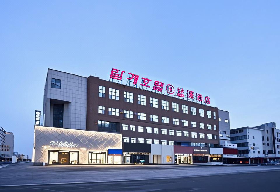 hotel overview picture