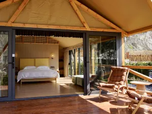Hengdian Xigu Glamping Tent Hotel