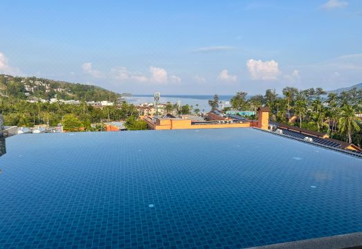 YouDee Hotel의 외관 및 거리