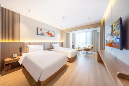 Yufeng Hotel Отели рядом с достопримечательностью «Lanzhou Institute of Information Technology»