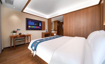 Luoyang Qingcheng Hotel (Luoyi Ancient City Lijing Branch)