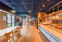 斯特拉斯堡北席爾蒂赫姆B&B酒店 - 早餐