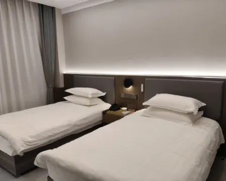 Dongguan Hotel Hotels in Tumen