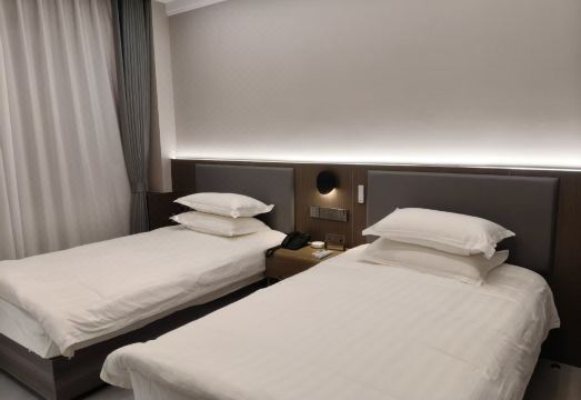 투먼 호텔 내부