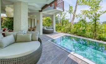 Jungle Flower Villas