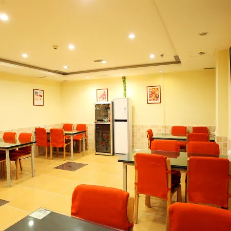Homeinn Hotel (Jinzhou Zhongyang Street Nanjing Road)