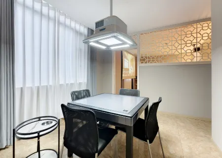 Jingyi Meichen Hotel (Shiyan Beijing Road Hanjiang Normal University Branch) Отели рядом с достопримечательностью «Hubei University of Medicine»