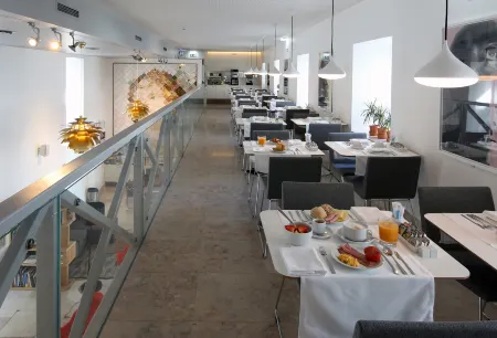 Hotel Convento do Salvador Отели рядом с достопримечательностью «площадь Рестаурадориш»