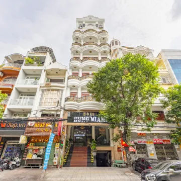 Hung Miami Hotel Отели рядом с достопримечательностью «Парк Dam Sen»
