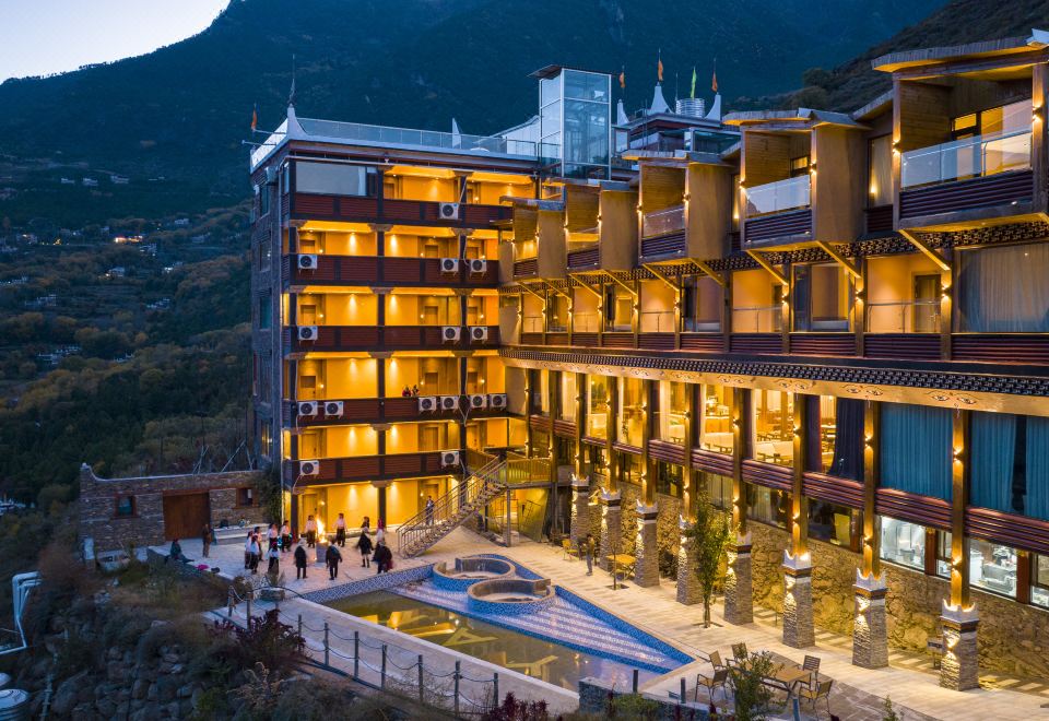 hotel overview picture