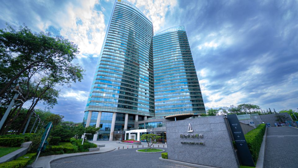 Qingdao Haiyi Sailing Hotel
