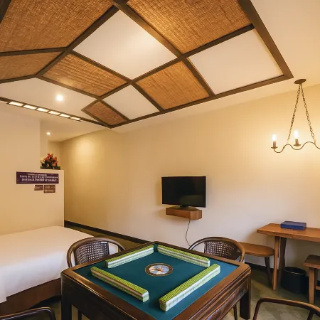 Rockland Meisu Hotel (Daocheng Yading Scenic Area Visitor Center)