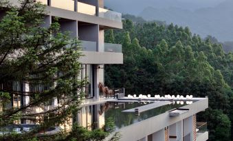 Shanglin Yikesong Resort