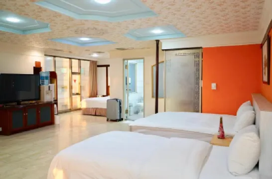 享平方文旅 鄰近台灣寺廟藝術館的酒店